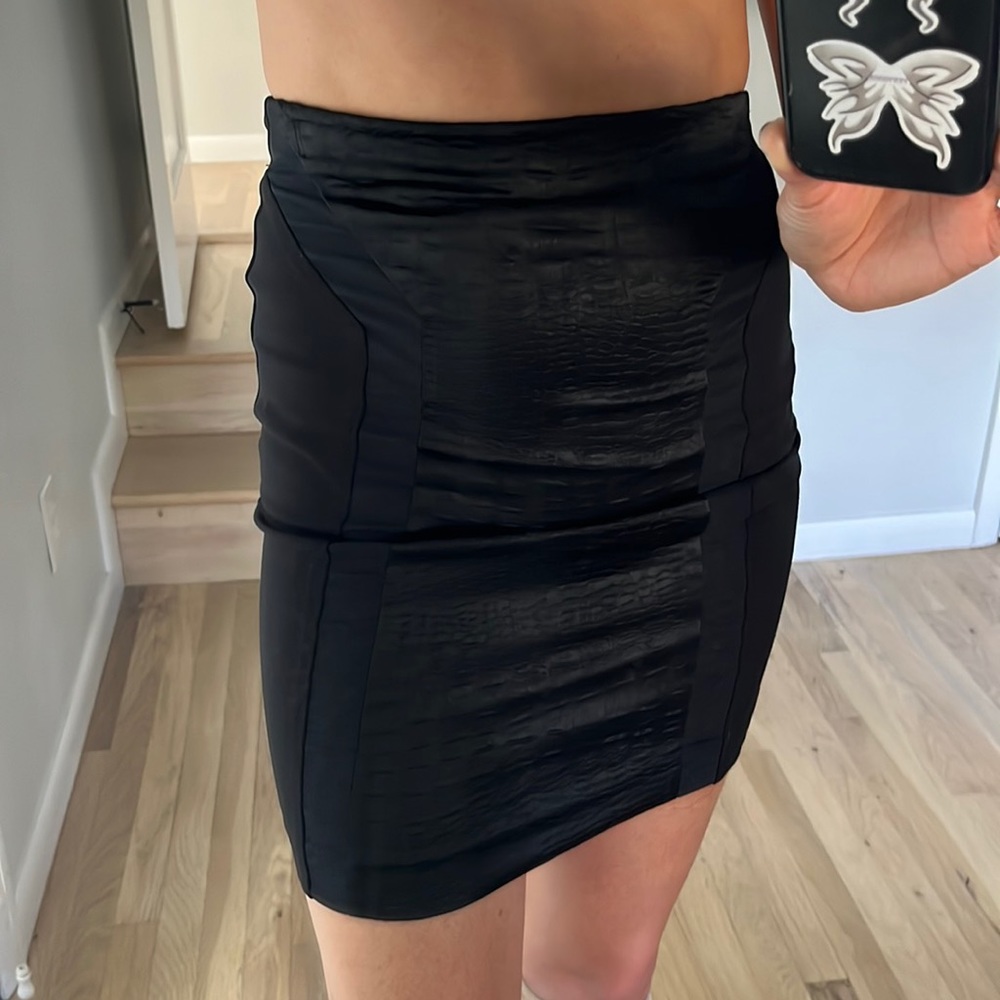 Really cool pencil skirt with snake-like insert.